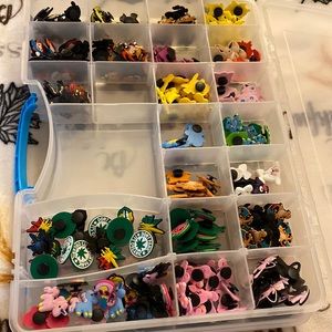 Croc charms: Wholesale: 394 pieces